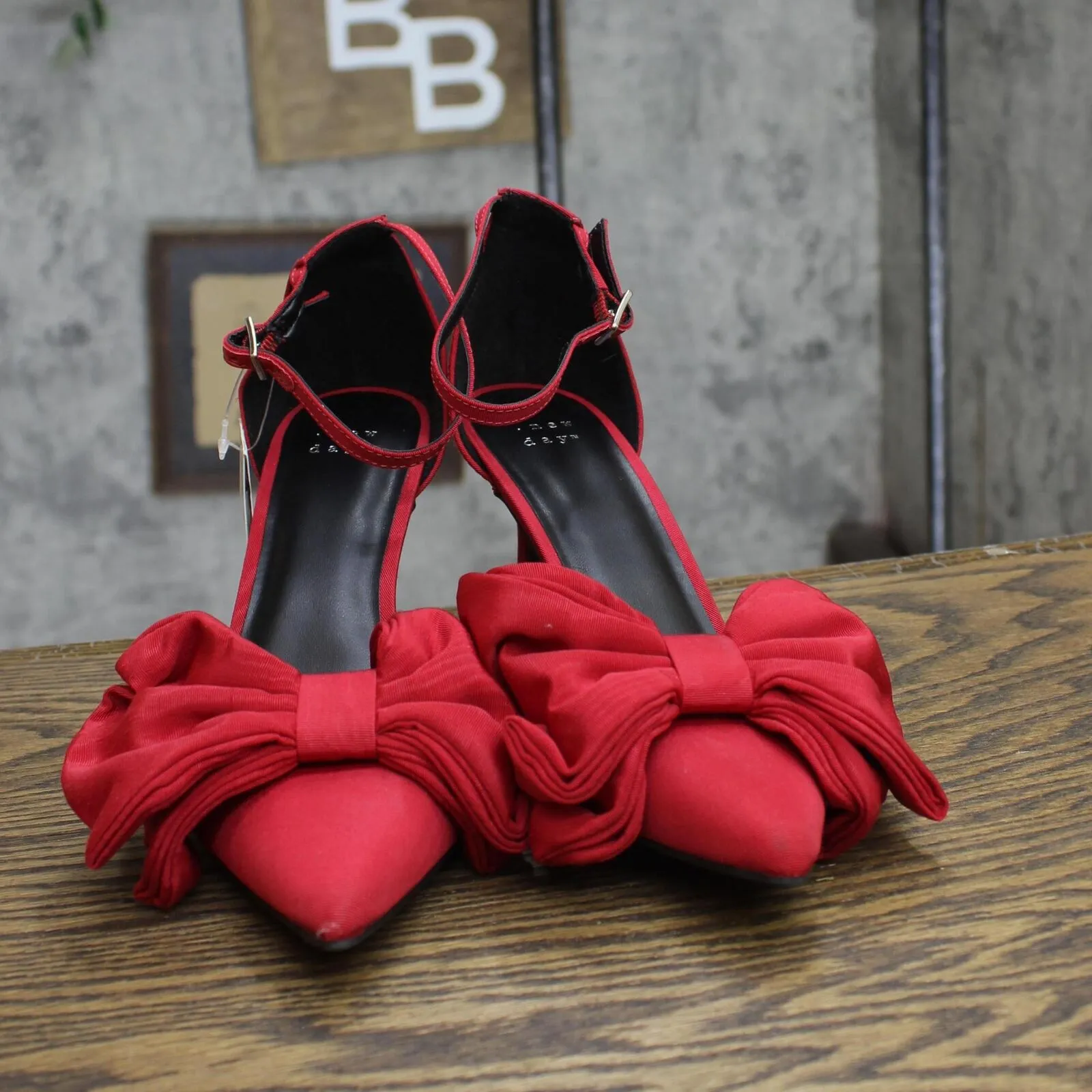 A New Day Womens Grace Bow Pumps with Memory Foam Insole 90972787 Red 7.5M