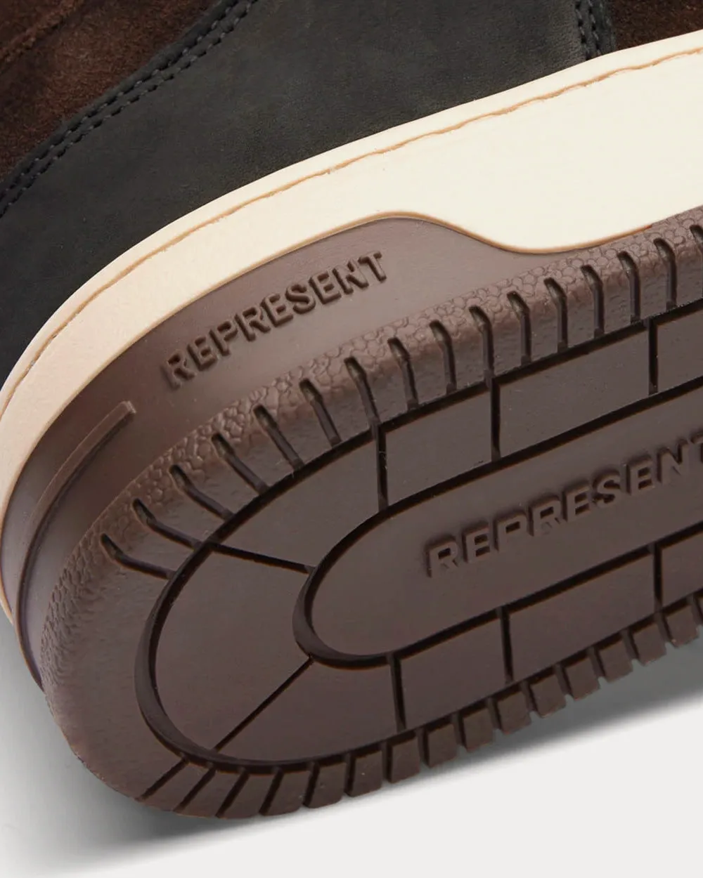 Apex Brown Low Top Sneakers