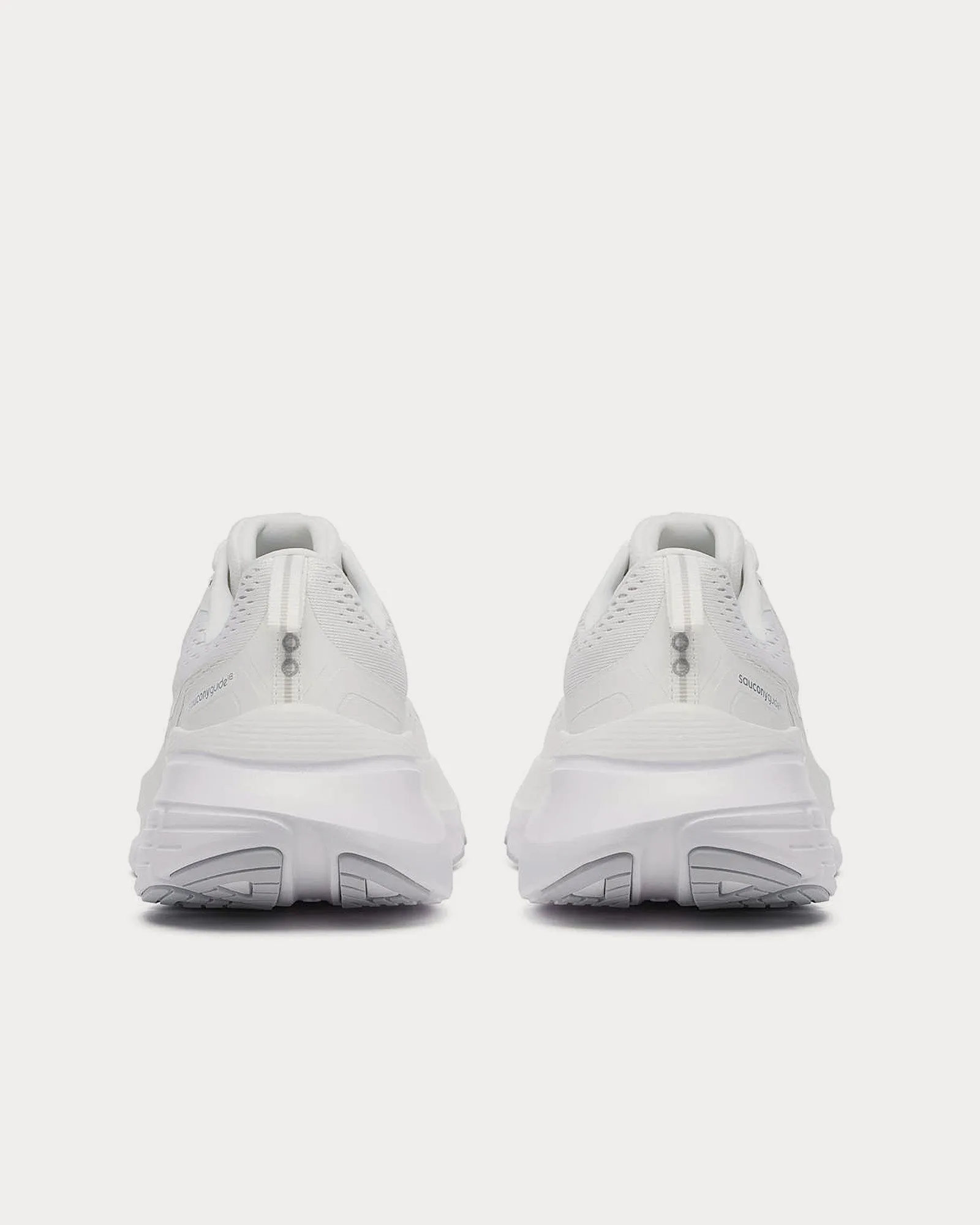 Guide 18 Ivory Running Shoes