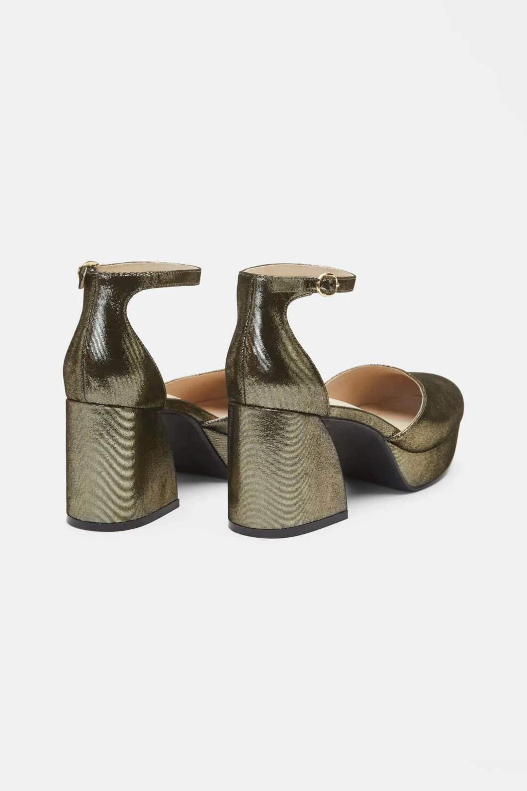 Party Party Heel