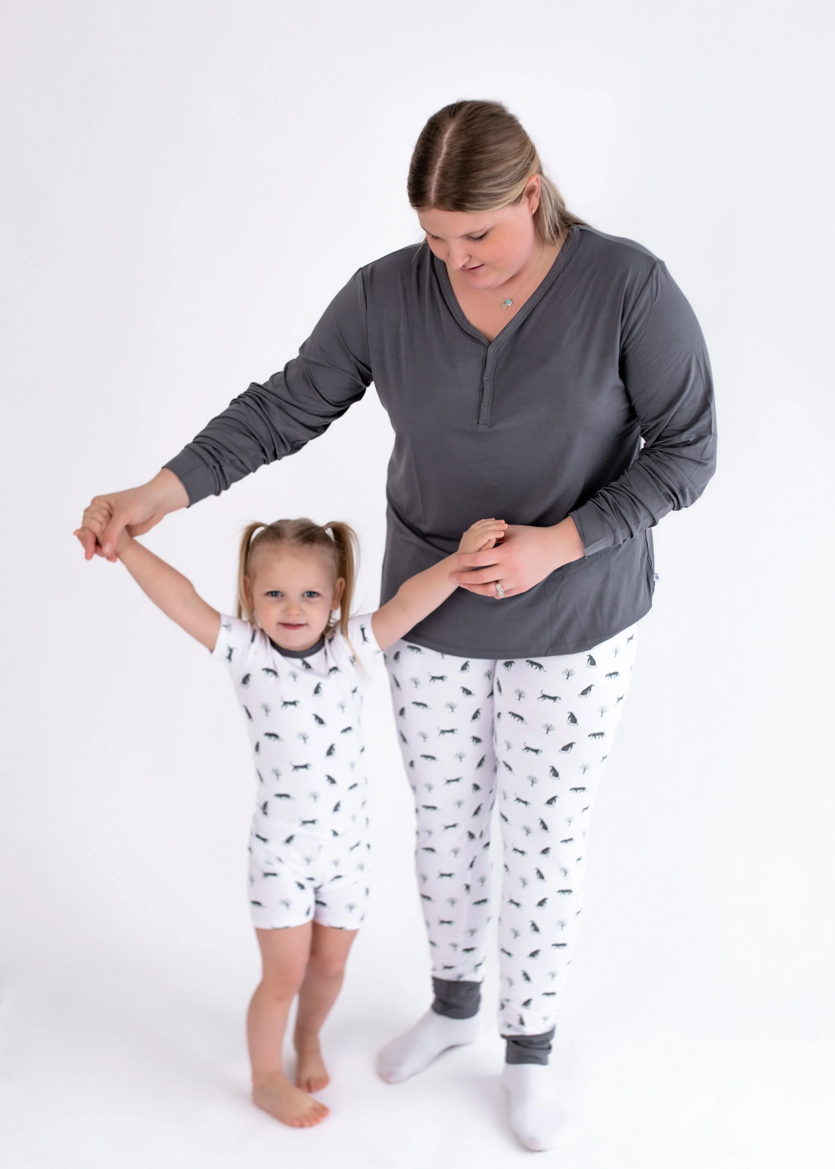 Snow Leopard | Short Sleeve Pajamas
